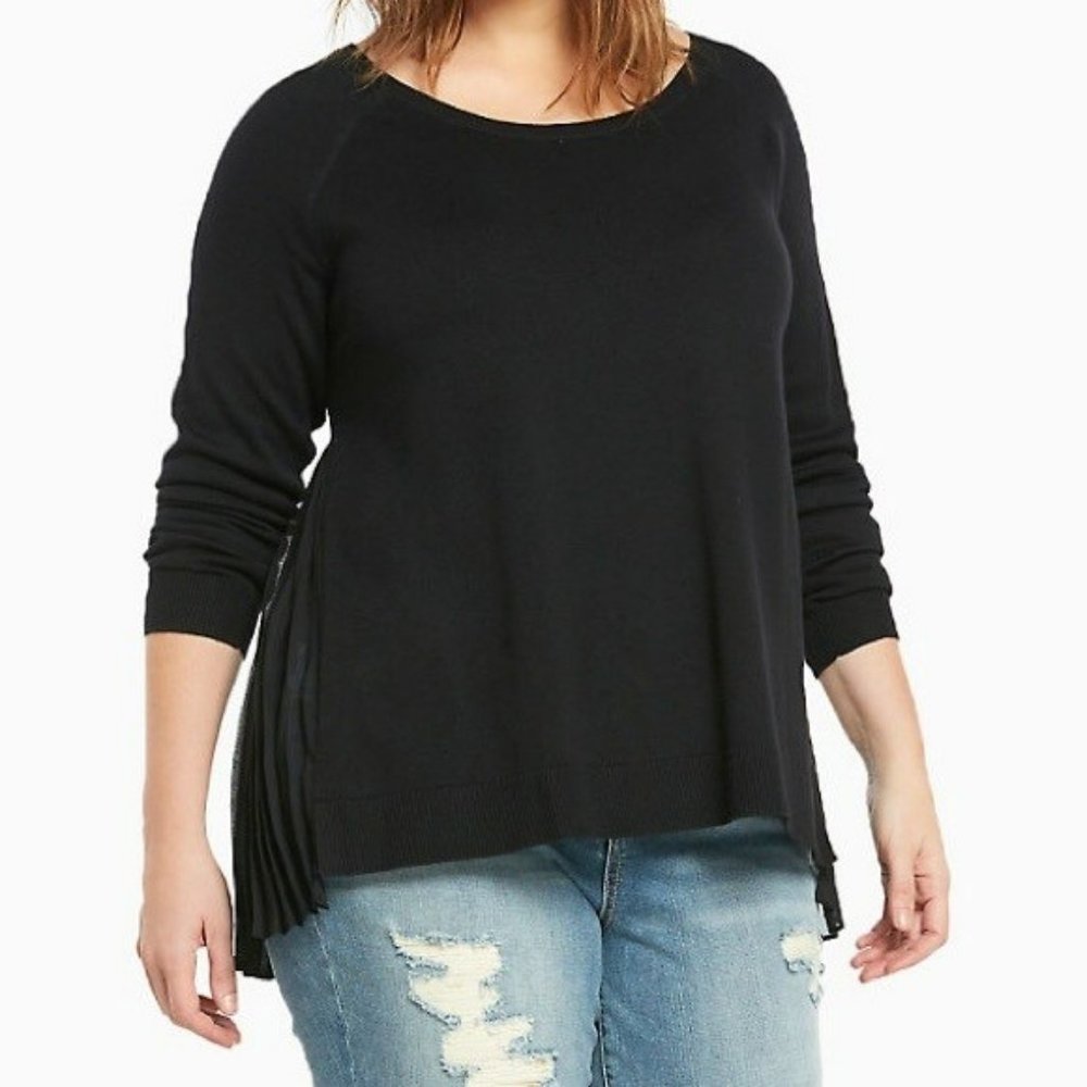 Torrid Black Long Sleeve Pleated Back Sweater Shirt Size 3 NWT